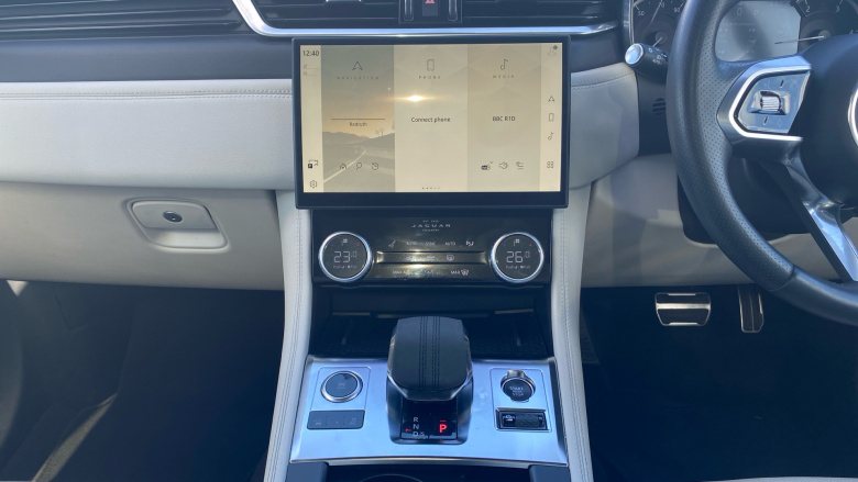 Jaguar F-Pace 2.0 D200 R-Dynamic Black 5dr Auto AWD Diesel Estate